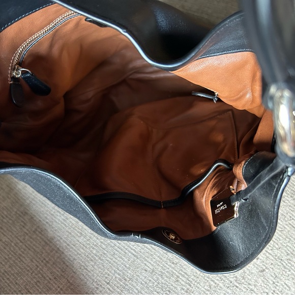 Coach hobo bag - Picture 3 of 6